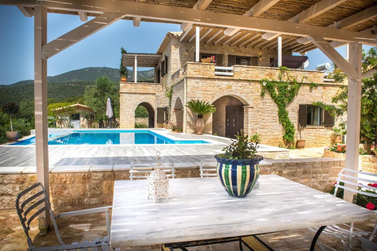 Magnificent, Authentic Private Villa And The Guest House カルダミリ エクステリア 写真