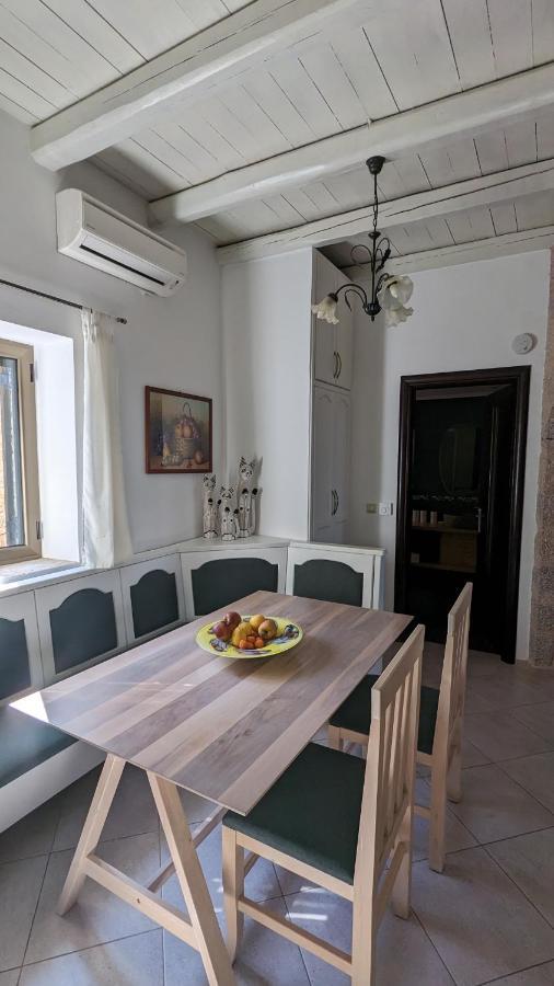 Magnificent, Authentic Private Villa And The Guest House カルダミリ エクステリア 写真