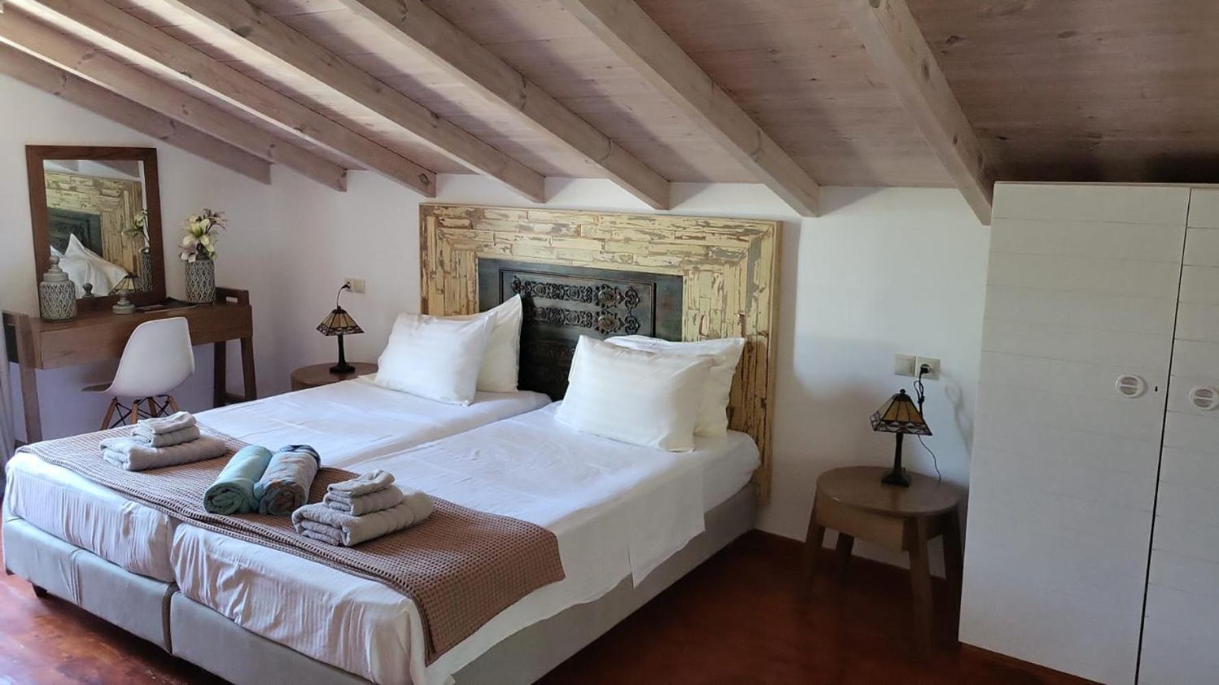 Magnificent, Authentic Private Villa And The Guest House カルダミリ エクステリア 写真